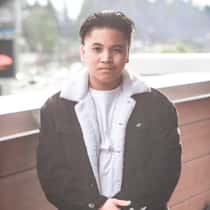 Bruce D Phou
